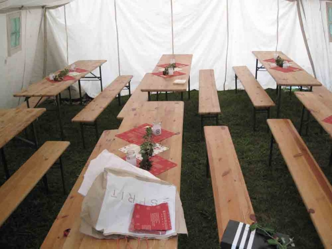 image 05a-nacht-der-kirche-zelt-mit-baenken__02-09-2017-jpg